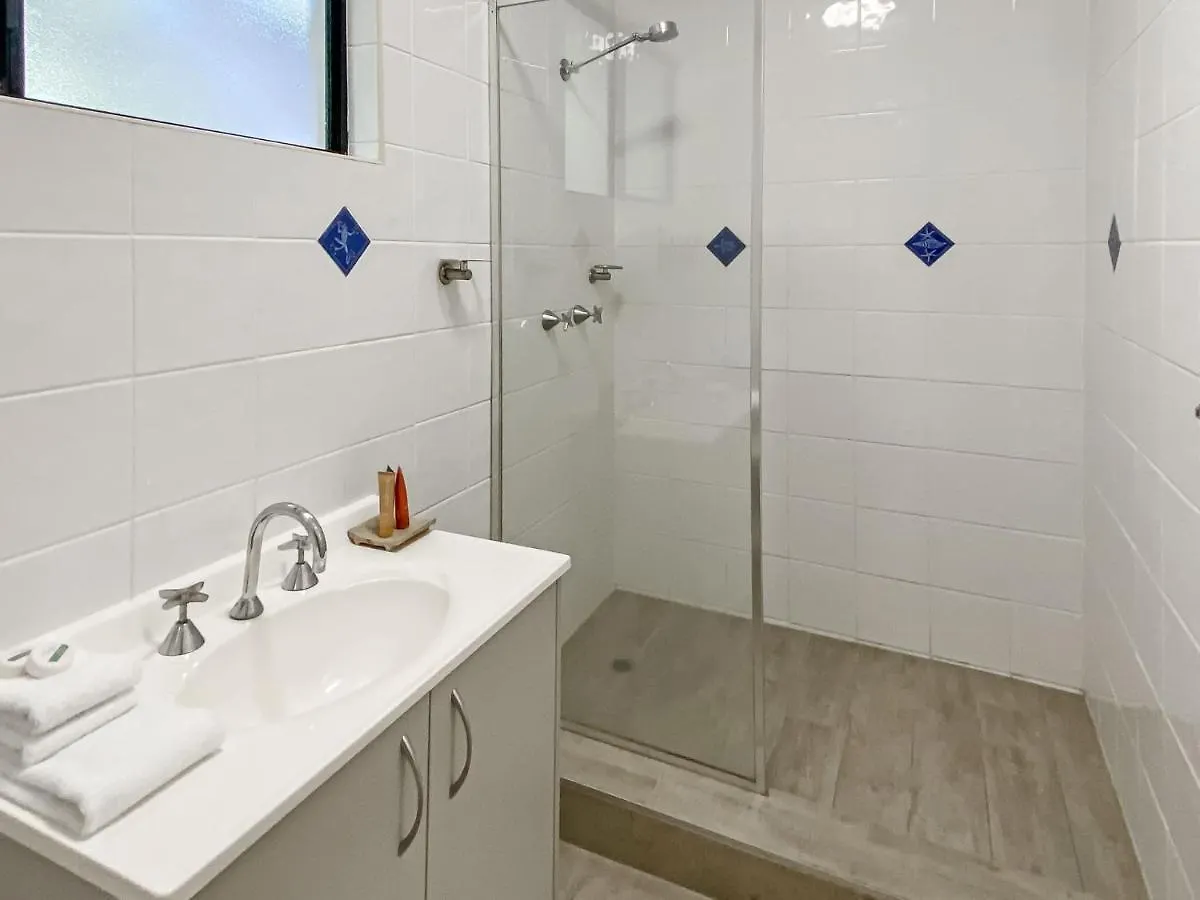 Beachside Palms Unit 4 Nelly Bay Apartman